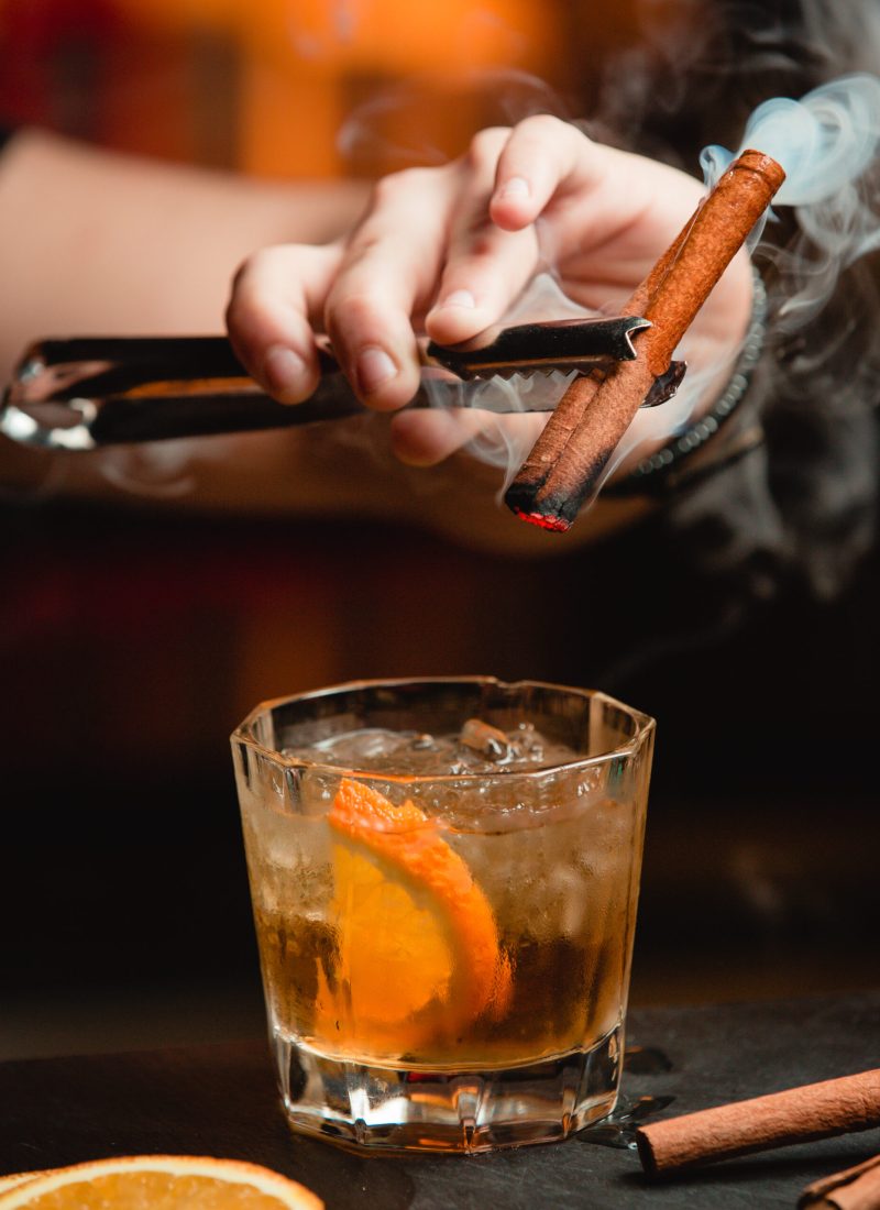 whiskey with lemon and cinnamon